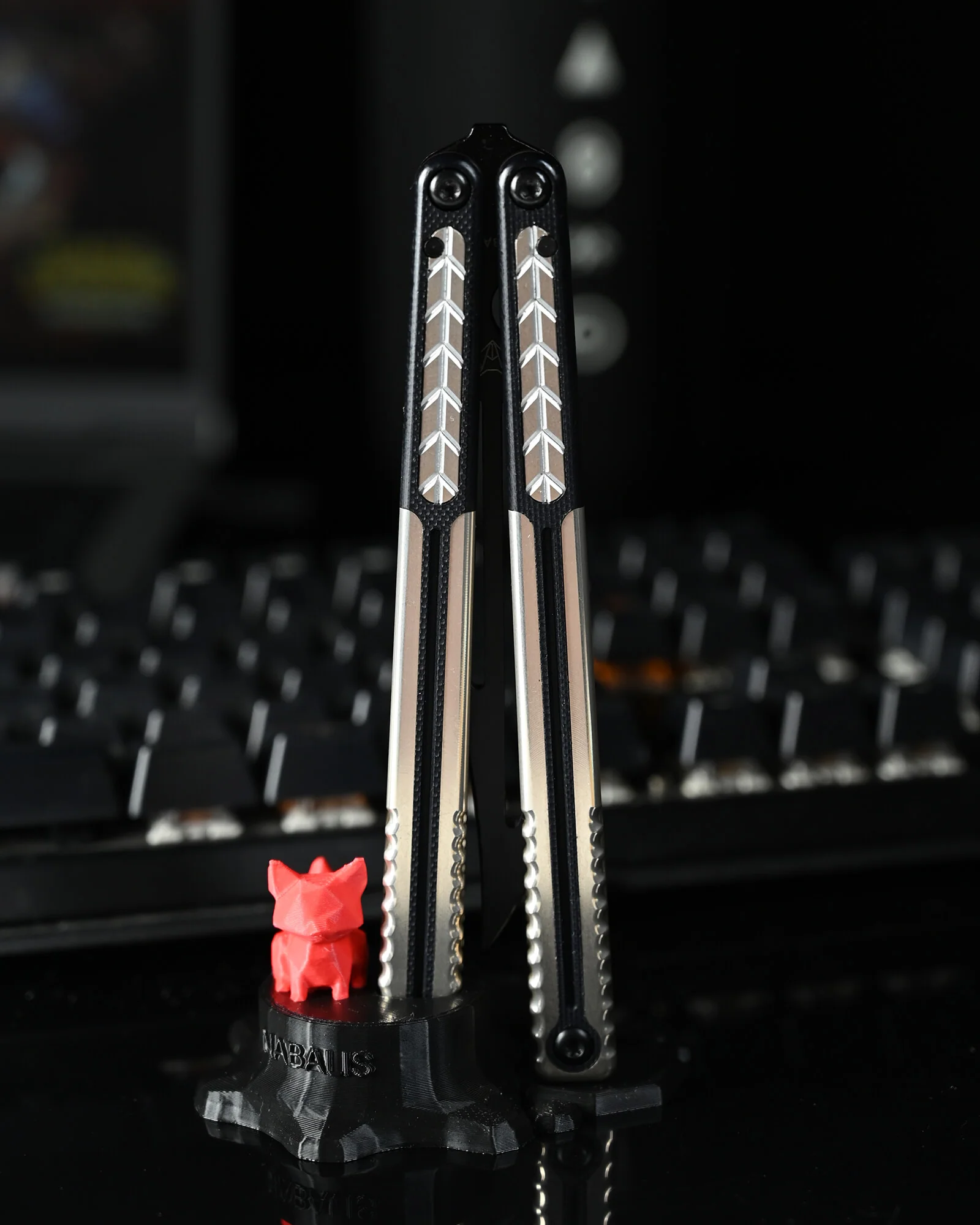 $16 OFF Blemished Vulp Pro Balisong with False Edge G10 & 7075 AL Handle - Image 15